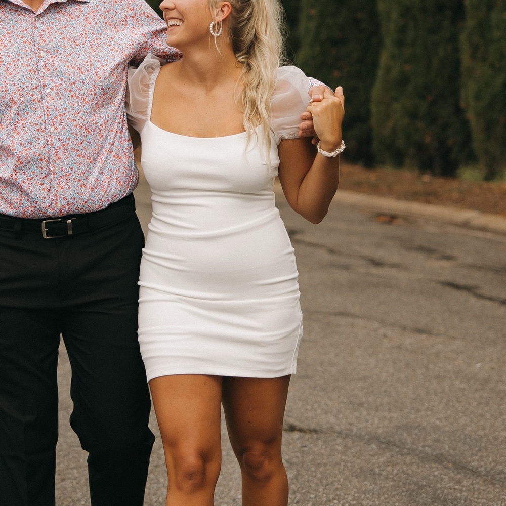 White engagement pic or wedding shower dress, so cute, worn once!